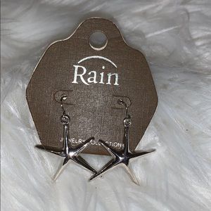 NWT nautical starfish earrings